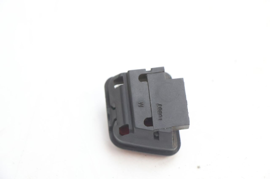photo de CONTACTSLOT SCHAKELAAR PIAGGIO MP3 LT 300 (2010 - 2016) - Zoom op gebruiksstaat