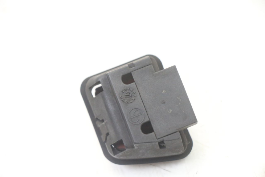 photo de CONTACTSLOT SCHAKELAAR PIAGGIO X8 125 (2004 - 2007) - Andere kijkhoek