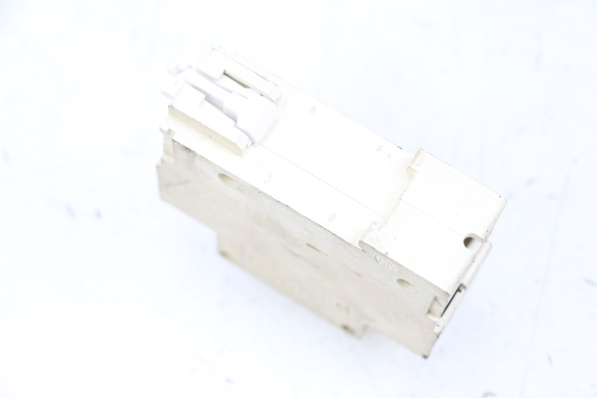 photo de CONTACTSLOT SCHAKELAAR EFUN PUSA 1 - Technische close-up