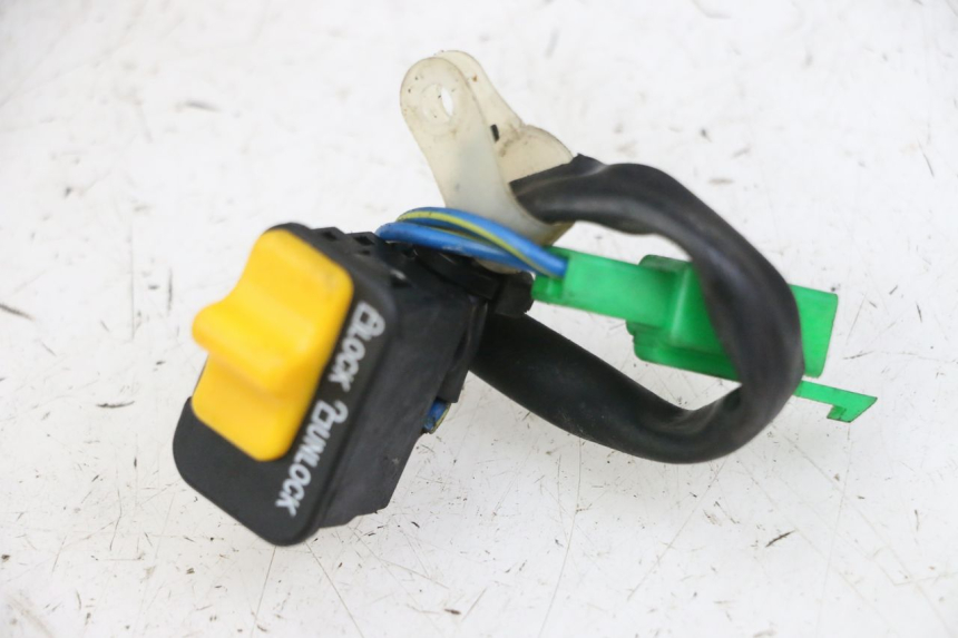 photo de CONTACTSLOT SCHAKELAAR PEUGEOT TWEET 4T 50 (2018 - 2022) - Hoofdaanzicht