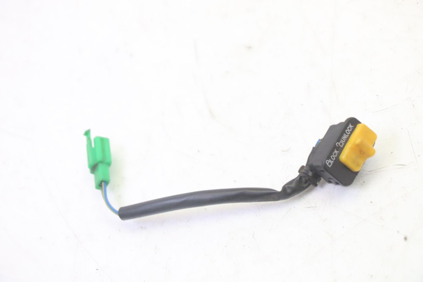 photo de CONTACTSLOT SCHAKELAAR PEUGEOT TWEET 4T 50 (2018 - 2022) - Hoofdaanzicht