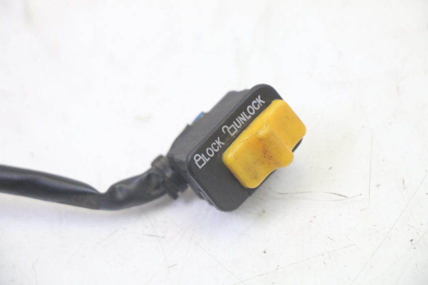 photo de CONTACTSLOT SCHAKELAAR PEUGEOT TWEET 4T 50 (2018 - 2022) - Detail van het onderdeel