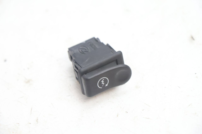 photo de STARTSCHAKELAAR TGB CITY RS 50 (2011 - 2016) - Detail van het onderdeel