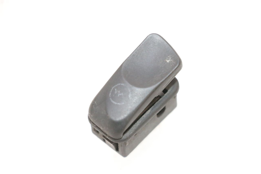 photo de STARTSCHAKELAAR PIAGGIO MP3 RL 250 (2006 - 2010) - Hoofdaanzicht