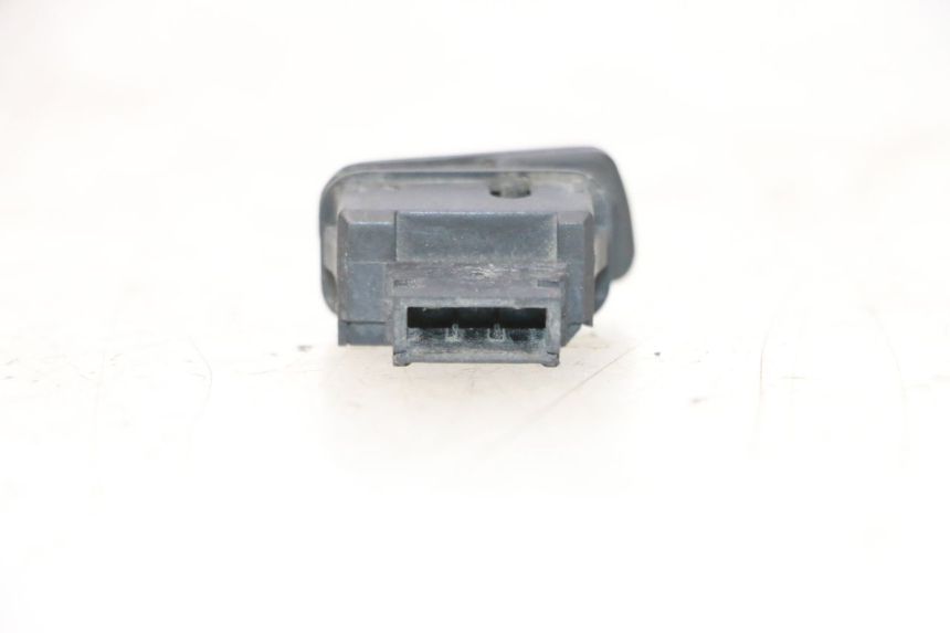 photo de STARTSCHAKELAAR PIAGGIO MP3 RL 250 (2006 - 2010) - Detail van het onderdeel