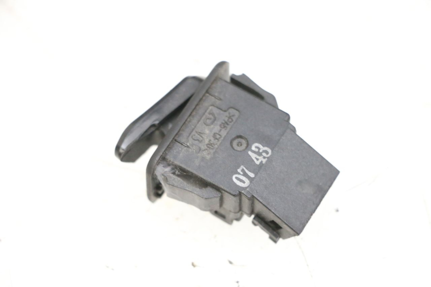 photo de STARTSCHAKELAAR YAMAHA NEO'S CORE 1 (2022 - 2026) - Zoom op gebruiksstaat