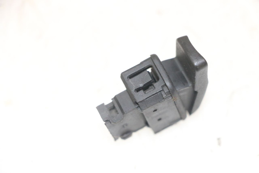 photo de STARTSCHAKELAAR PIAGGIO NEW TYPHOON 50 (2018 - 2021) - Detail van het onderdeel