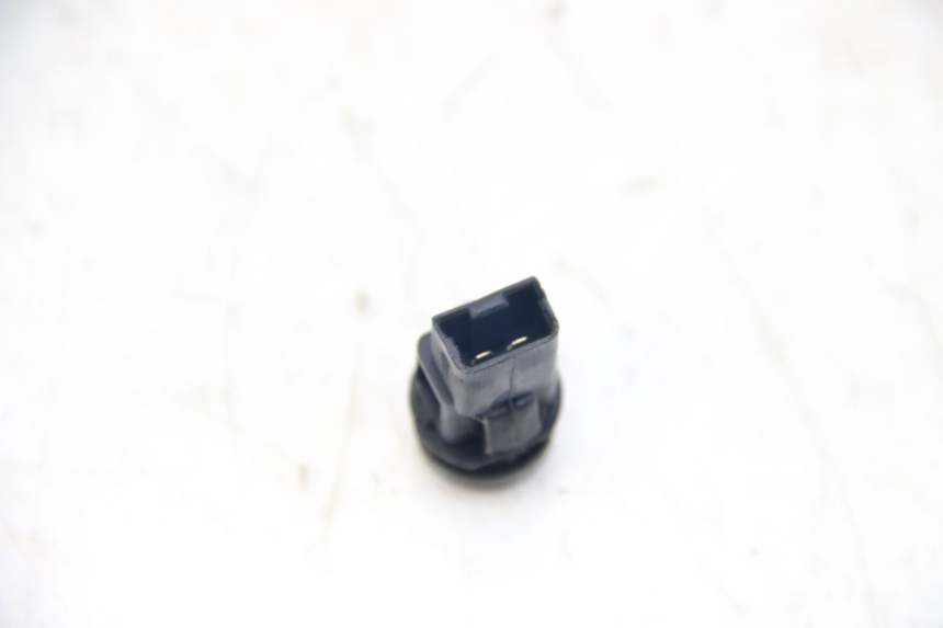 photo de STARTSCHAKELAAR GILERA RUNNER SP 50 (2009 - 2017) - Zoom op gebruiksstaat