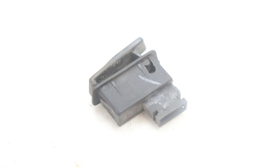 photo de STARTER SCHAKELAAR HONDA SCV LEAD 100 (2003 - 2007) - Zoom op gebruiksstaat