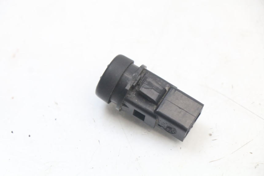 photo de STARTSCHAKELAAR APRILIA SR MOTARD 50 (2012 - 2018) - Zoom op gebruiksstaat