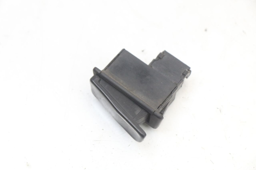 photo de STARTSCHAKELAAR SYM ORBIT III 3 4T 50 (2018 - 2021) - Zoom op gebruiksstaat