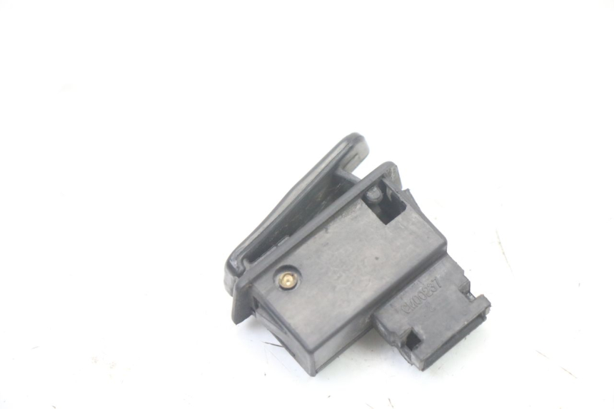 photo de STARTSCHAKELAAR SYM ORBIT III 3 4T 50 (2018 - 2021) - Zoom op gebruiksstaat