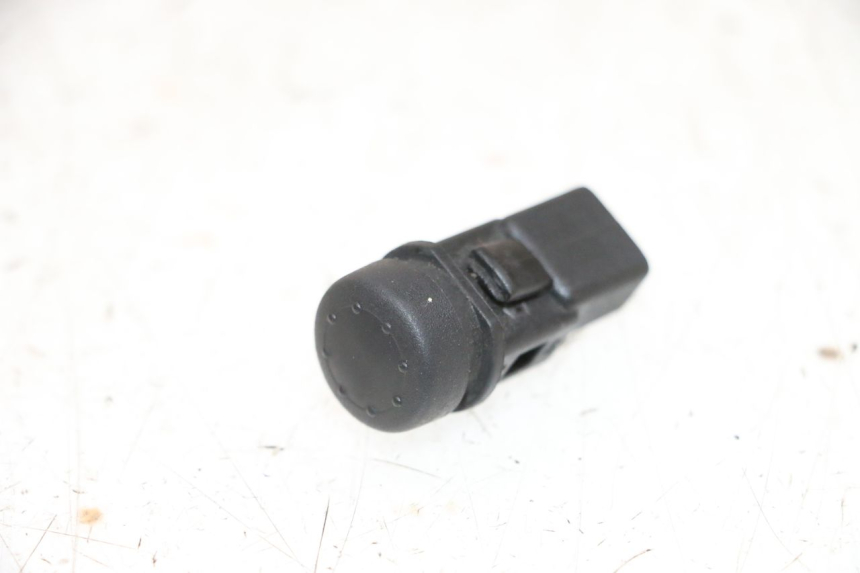 photo de STARTSCHAKELAAR PIAGGIO X8 125 (2004 - 2007) - Zoom op gebruiksstaat