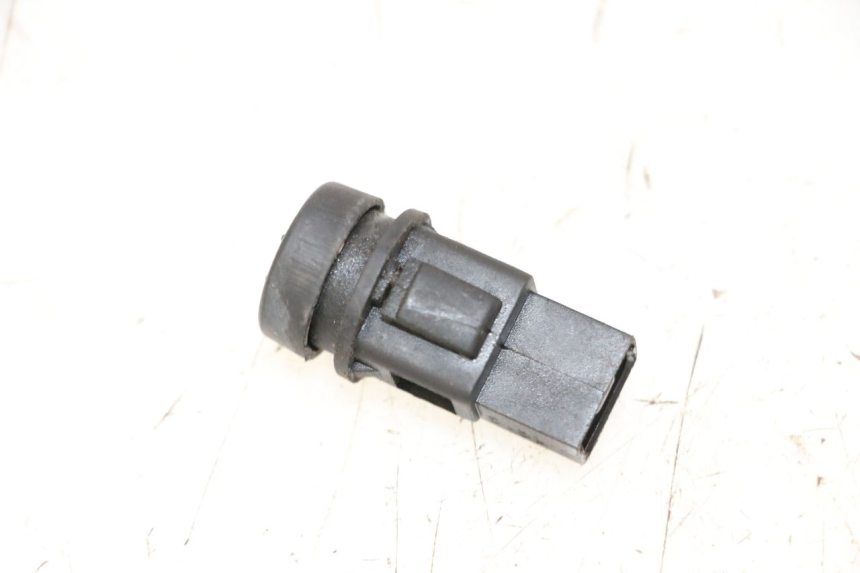 photo de STARTSCHAKELAAR PIAGGIO XEVO - X EVO 125 (2007 - 2017) - Zoom op gebruiksstaat