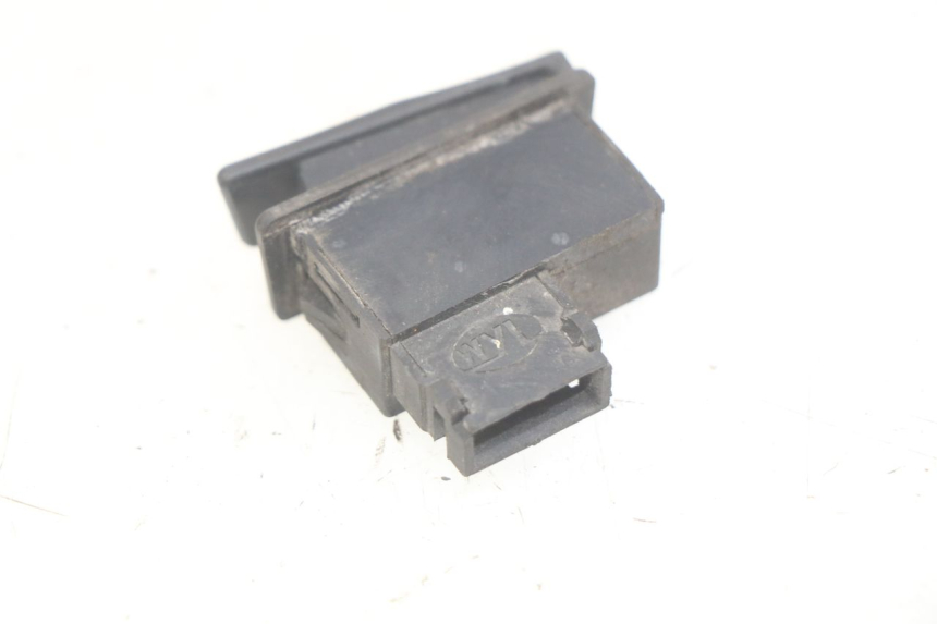 photo de STARTSCHAKELAAR YIYING YY125T 125 (2006 - 2014) - Zoom op gebruiksstaat