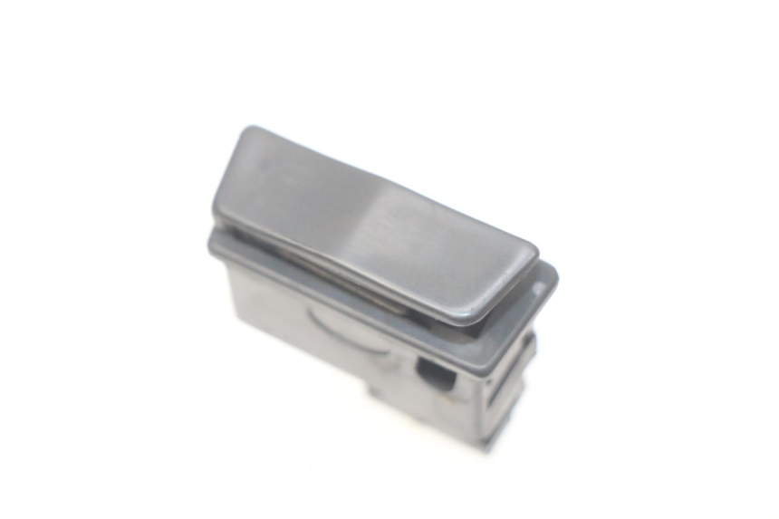 photo de STARTERSCHAKELAAR YIYING YY50QT-10 50 (2007 - 2022) - Hoofdaanzicht