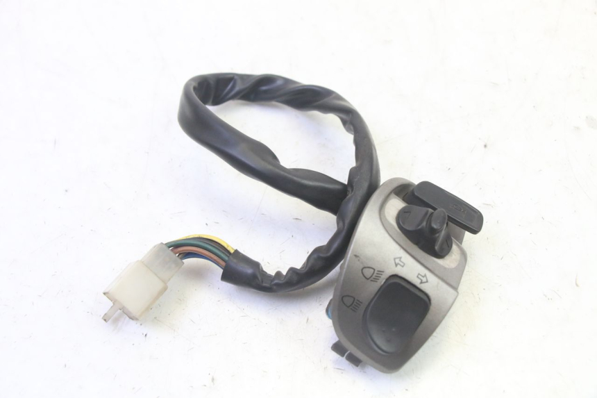 photo de RECHTS STUURSCHAKELAAR QUADRO 4 4D 350 (2015 - 2018) - Andere kijkhoek