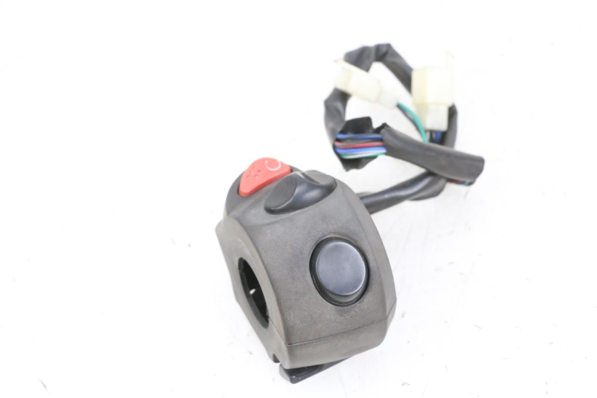 photo de RECHTER STUURSCHAKELAAR ADIVA AD3 300 (2014 - 2020) - Markeringen en referenties