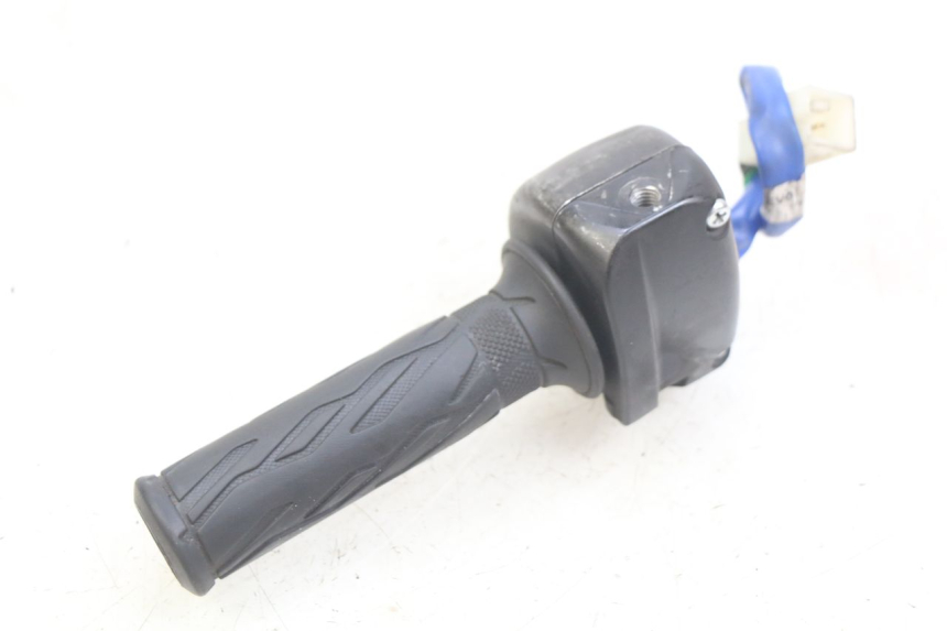 photo de RECHTER STUURSCHAKELAAR KYMCO AGILITY 16+ 4T 50 (2018 - 2023) - Overzicht