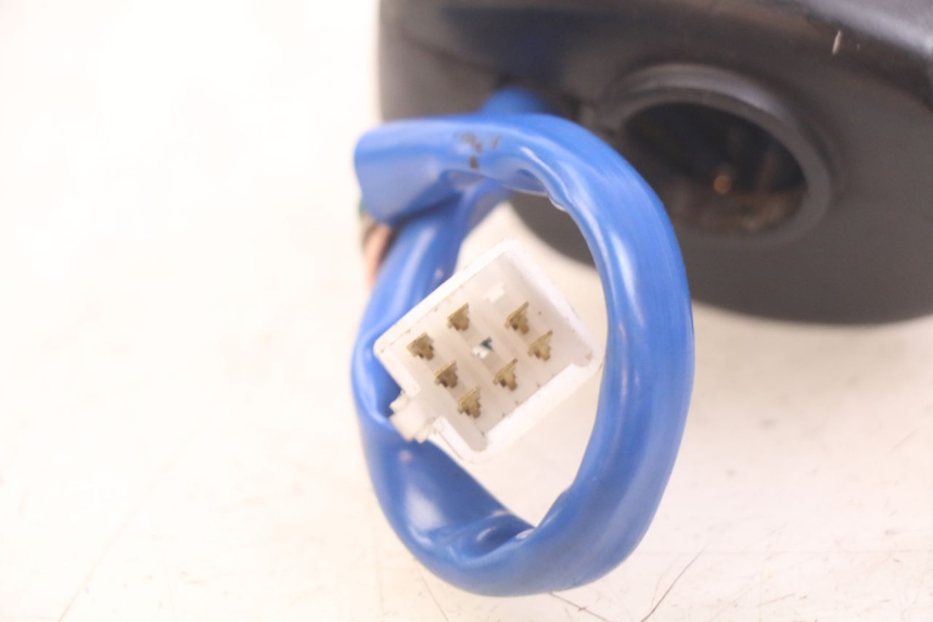 photo de RECHTER STUURSCHAKELAAR KYMCO AGILITY 4T 50 (2005 - 2018) - Detail van het onderdeel