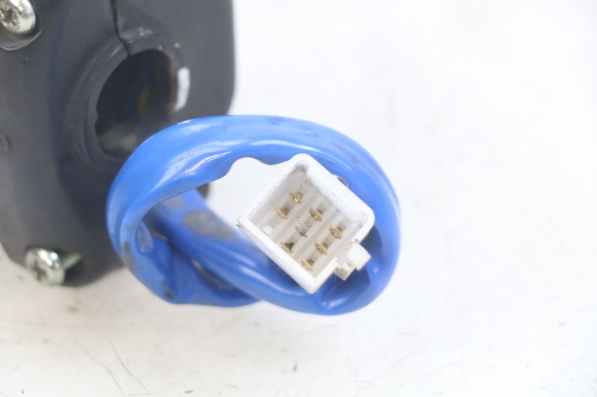 photo de RECHTER STUURSCHAKELAAR KYMCO AGILITY 4T 50 (2005 - 2018) - Andere kijkhoek