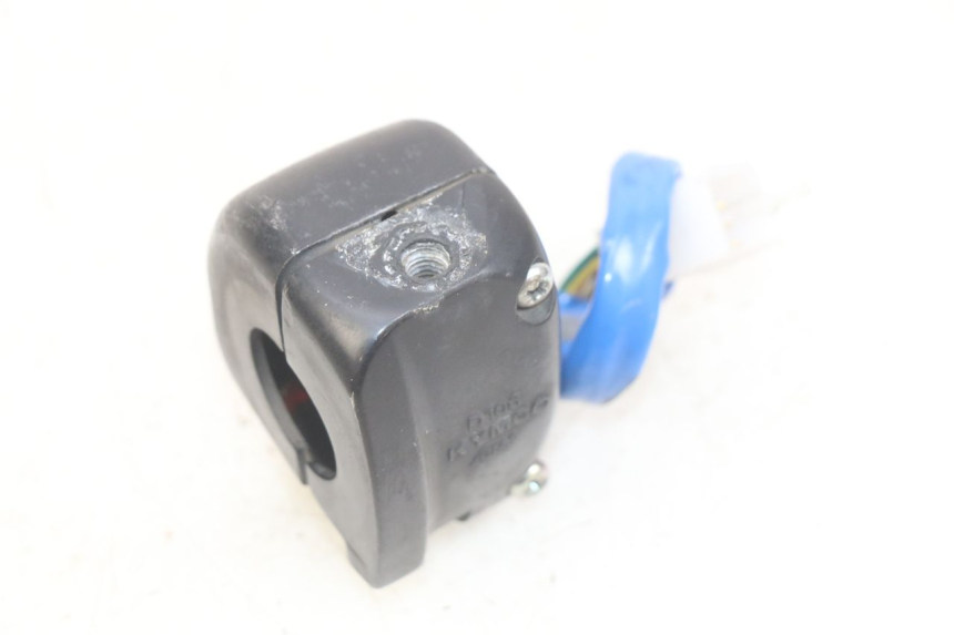 photo de RECHTER STUURSCHAKELAAR KYMCO AGILITY 4T 50 (2005 - 2018) - Technische close-up