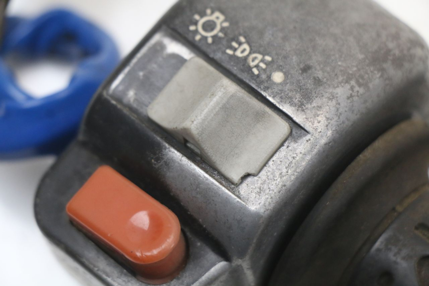 photo de RECHTER STUURSCHAKELAAR KYMCO AGILITY 4T 50 (2005 - 2018) - Zoom op gebruiksstaat