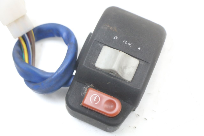 photo de RECHTER STUURSCHAKELAAR KYMCO AGILITY 4T 50 (2005 - 2018) - Detail van het onderdeel