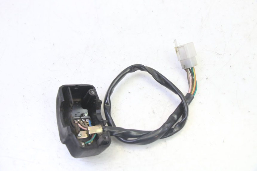 photo de RECHTER STUURSCHAKELAAR KYMCO AGILITY NAKED RENOUVO 2T 50 (2011 - 2018) - Andere kijkhoek