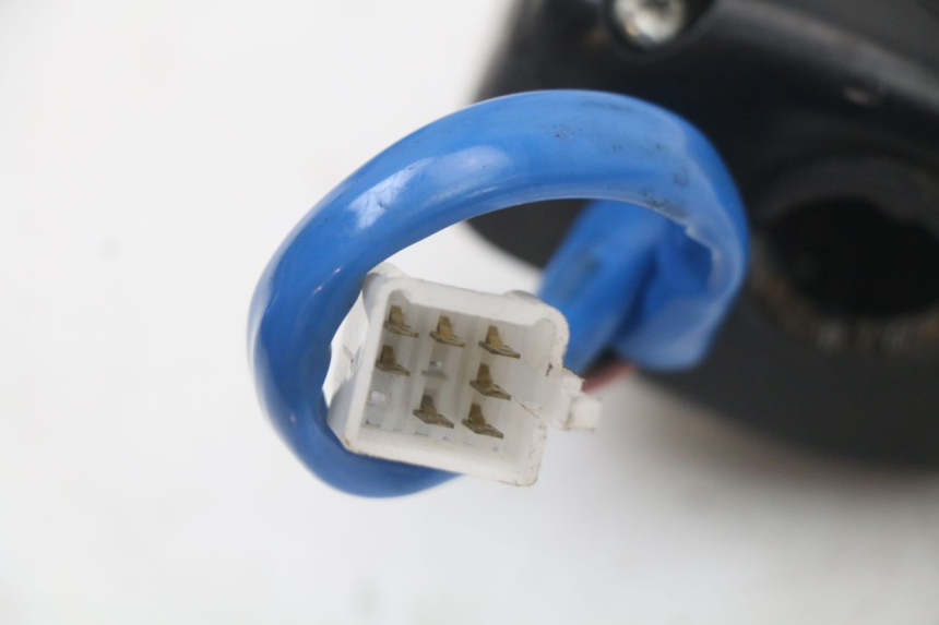 photo de RECHTS STUURSCHAKELAAR KYMCO AGILITY PREMIUM 50 (2007 - 2010) - Staat van het oppervlak