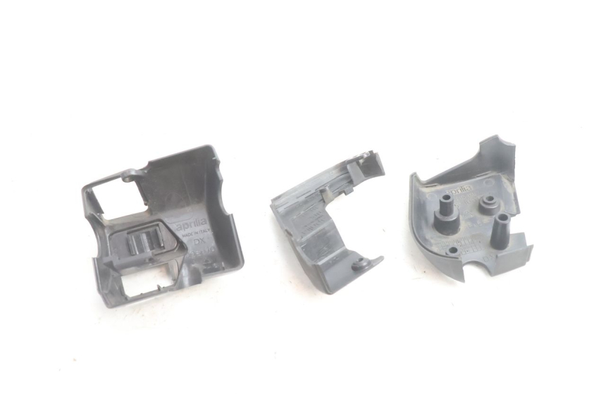 photo de RECHTS SCHAKELAAR APRILIA ATLANTIC S 125 (2010 - 2013) - Technische close-up