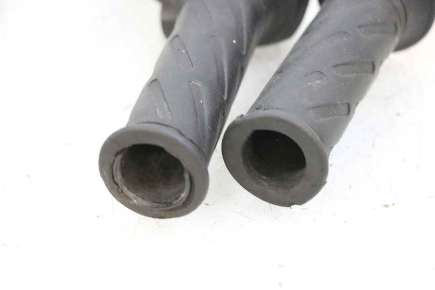 photo de RECHTER STUURSCHAKELAAR MAG POWER BOMBERS 4T 50 (2016 - 2026) - Staat van het oppervlak