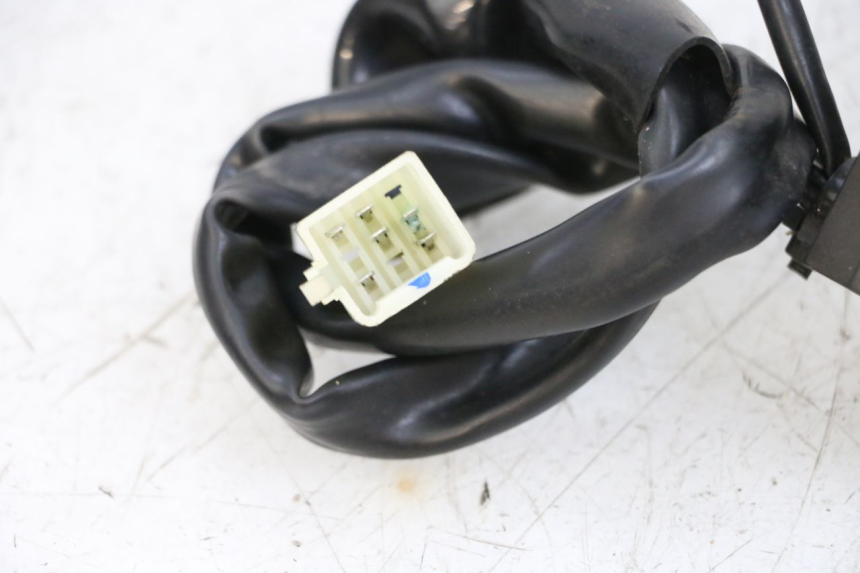 photo de RECHTER STUURSCHAKELAAR MAG POWER BOMBERS 4T 50 (2016 - 2026) - Markeringen en referenties