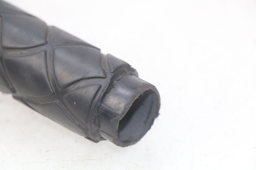 photo de RECHTER STUURSCHAKELAAR YAMAHA BW'S 50 (1999 - 2003) - Bevestigingspunten