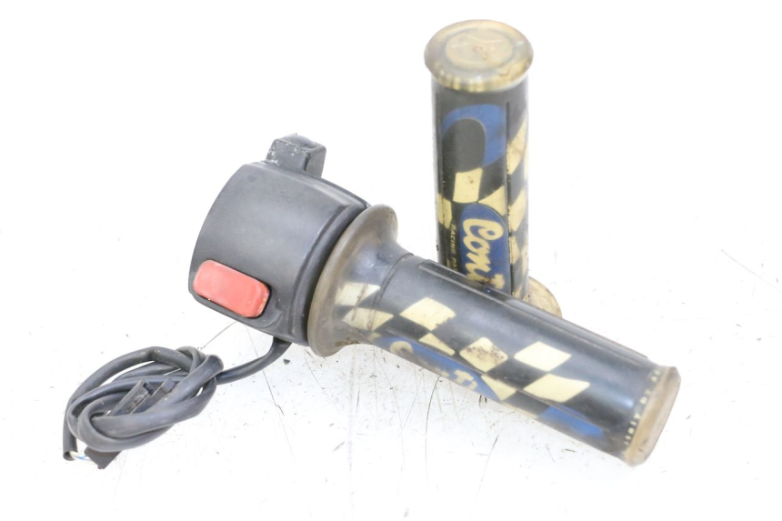 photo de RECHTER STUURSCHAKELAAR YAMAHA BW'S 50 (2004 - 2017) - Hoofdaanzicht