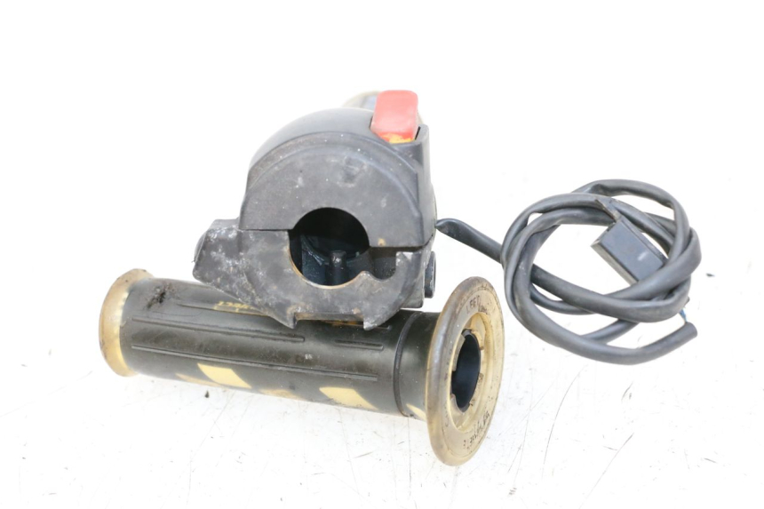 photo de RECHTER STUURSCHAKELAAR YAMAHA BW'S 50 (2004 - 2017) - Andere kijkhoek