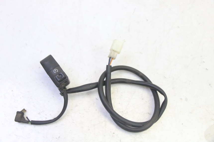 photo de RECHTER STUURSCHAKELAAR HONDA CBF 125 (2009 - 2015) - Hoofdaanzicht