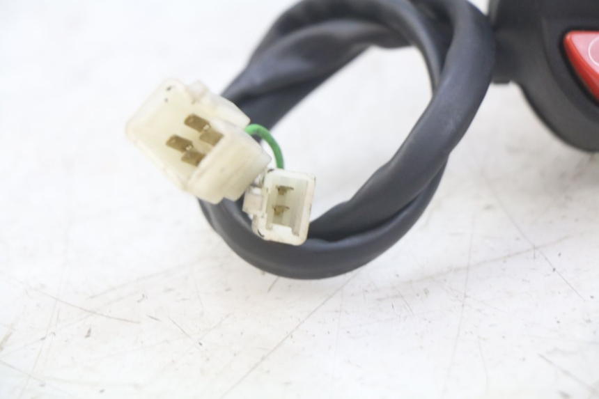 photo de RECHTER STUURSCHAKELAAR PEUGEOT CITYSTAR AIR 125 (2014 - 2017) - Overzicht