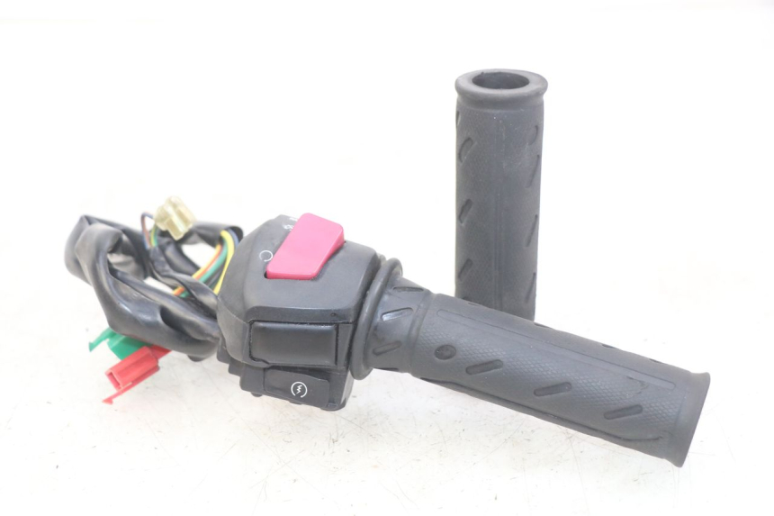 photo de RECHTER STUURSCHAKELAAR KYMCO DOWNTOWN ABS 125 (2015 - 2017) - Hoofdaanzicht