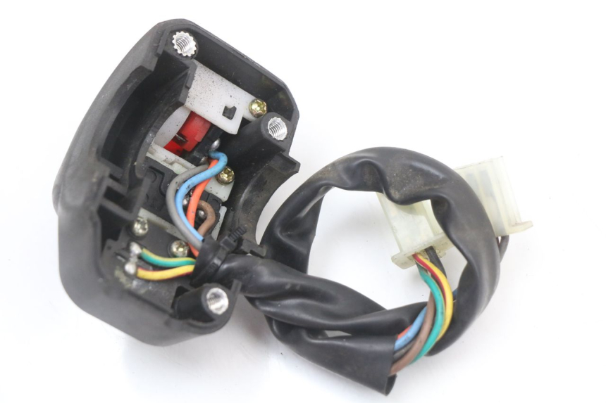 photo de RECHTER STUURSCHAKELAAR LONGJIA EASY MAX 125 (2020 - 2024) - Zoom op gebruiksstaat