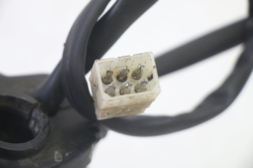 photo de RECHTER STUURSCHAKELAAR PEUGEOT ELYSEO 125 (1999 - 2004) - Overzicht