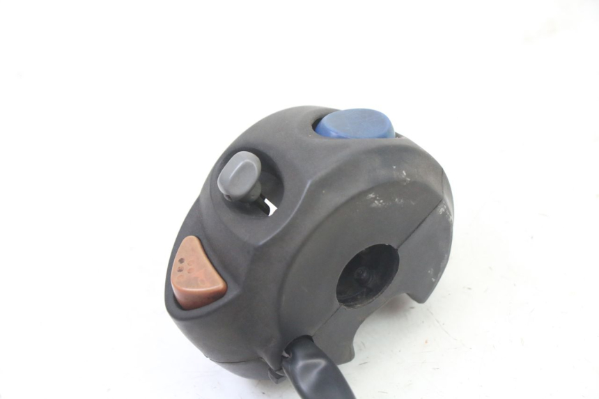 photo de RECHTER STUURSCHAKELAAR PEUGEOT ELYSTAR 50 (2002 - 2014) - Zoom op gebruiksstaat