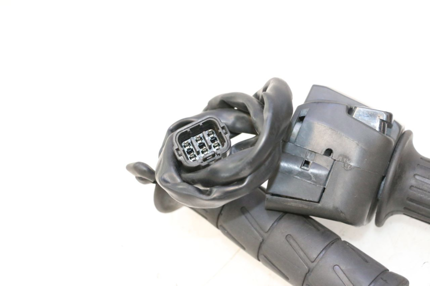 photo de RECHTS SCHAKELAAR KAWASAKI ER-6 ER6 N 650 (2005 - 2009) - Detail van het onderdeel