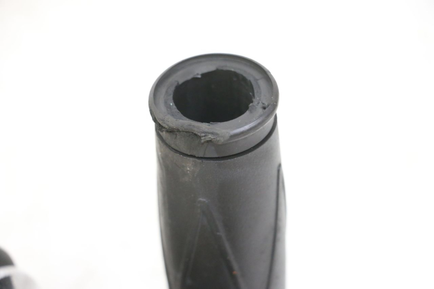 photo de RECHTER STUURSCHAKELAAR EUROCKA RETRO 50 (2007 - 2014) - Bevestigingspunten