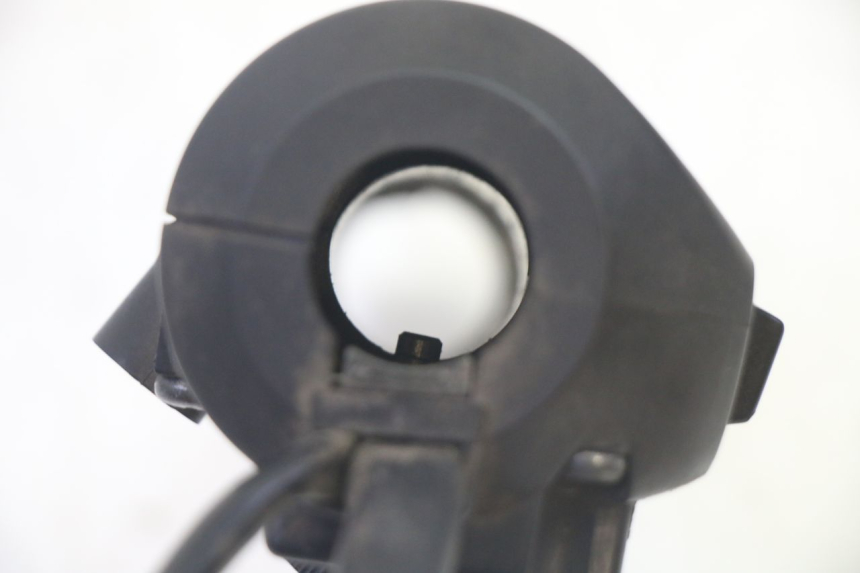 photo de RECHTS STUURSCHAKELAAR HONDA FES S-WING SWING ABS 125 (2007 - 2015) - Overzicht