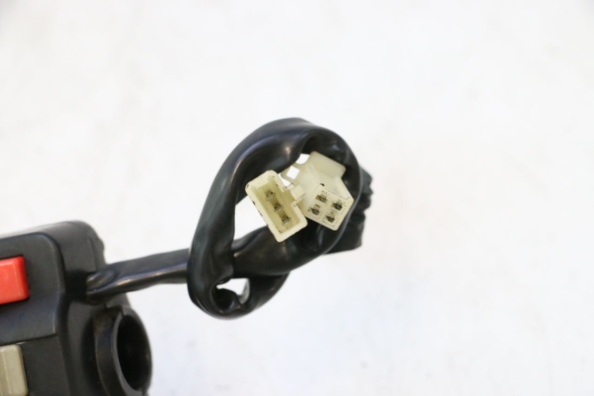 photo de RECHTER SCHAKELAAR KEEWAY FOCUS 50 (2006 - 2009) - Detail van het onderdeel