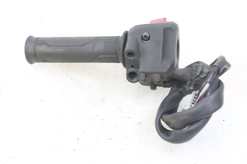 photo de RECHTS STUURSCHAKELAAR HONDA FORZA ABS 300 (2013 - 2017) - Bevestigingspunten