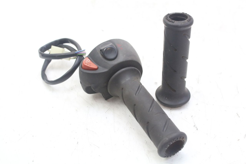 photo de RECHTER STUURSCHAKELAAR PEUGEOT GEOPOLIS RS 125 (2007 - 2009) - Hoofdaanzicht