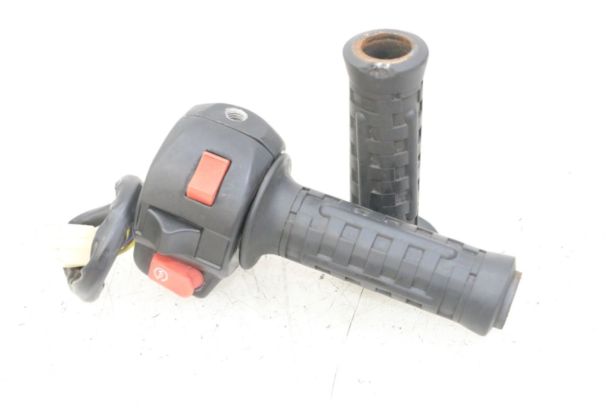 photo de RECHTS STUURSCHAKELAAR GOES WIKI 125 (2010 - 2015) - Hoofdaanzicht