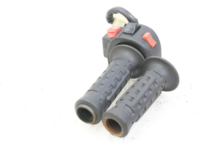 photo de RECHTS STUURSCHAKELAAR GOES WIKI 125 (2010 - 2015) - Overzicht